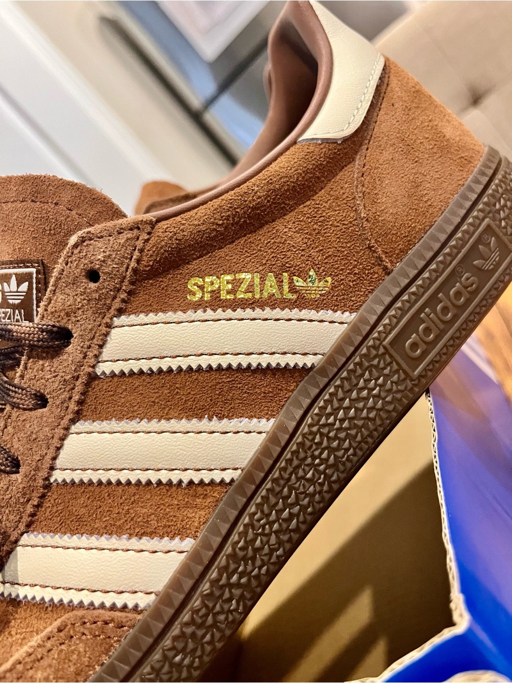 adidas spezial Brown Suede Men's Sneaker with white Stripes - Picture 2 of 5
